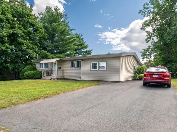 95 Roycraft Road, Manchester, NH 03103