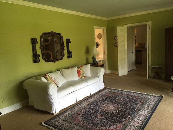 2nd image of 304 Crittenden St