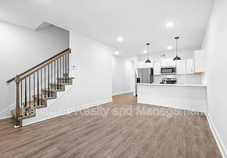 760 Tracy Ln #A104 — Photo 6