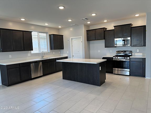3rd image of 25113 N 133RD Avenue
