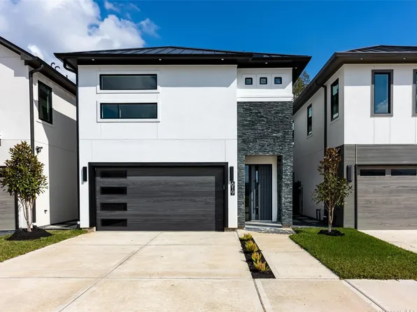 619 Winding Oaks, Stafford, TX 77477