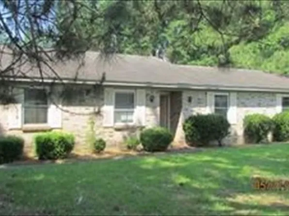 2517 Parkway Dr, Selma, AL 36703