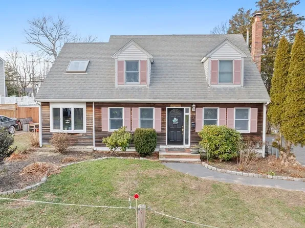 15 Crane Rd, Marshfield, MA 02050