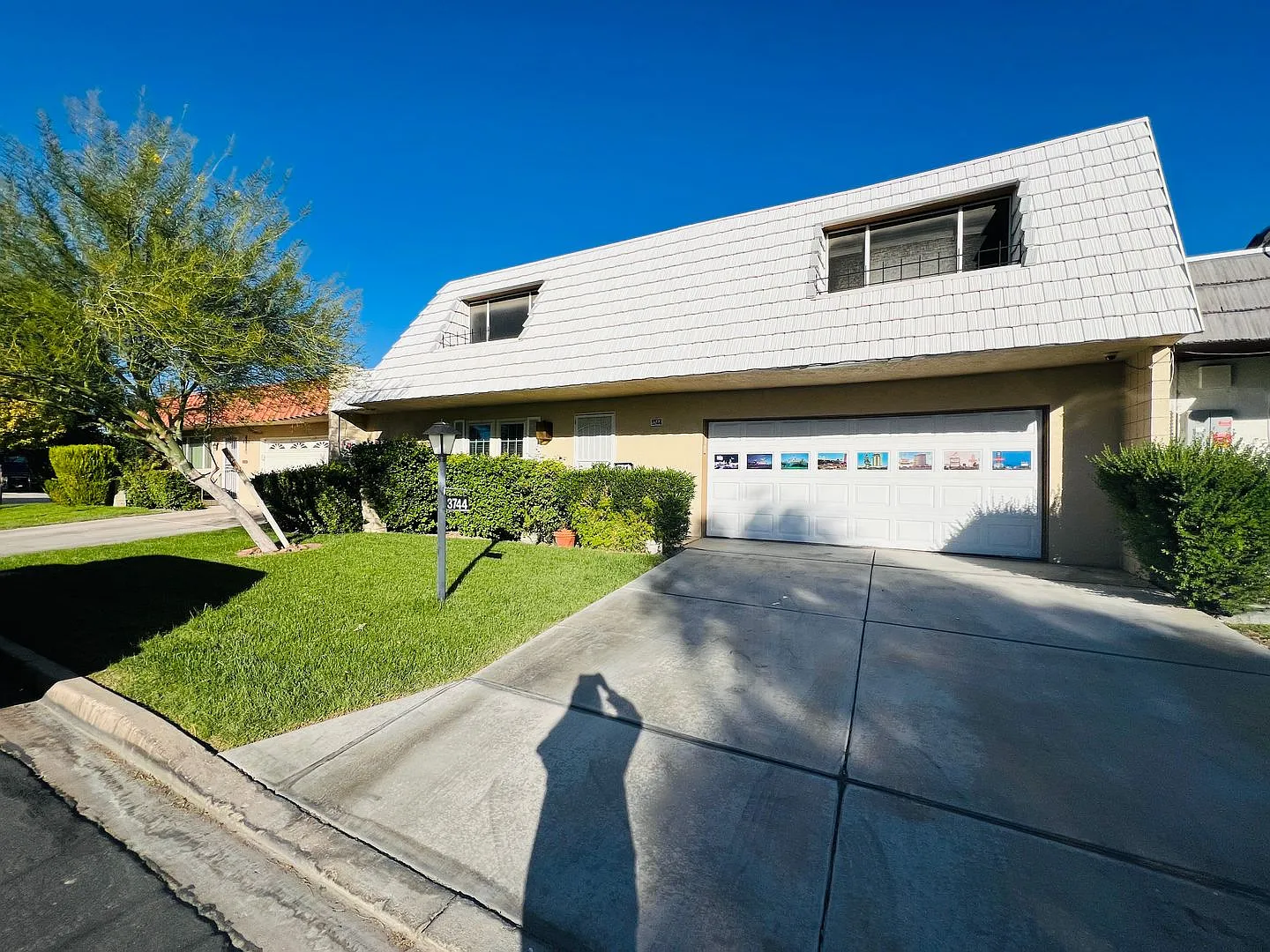 Price Reduced! Utilities Included Upgraded 2-Bedroom Duplex Near Unlv — Photo 2