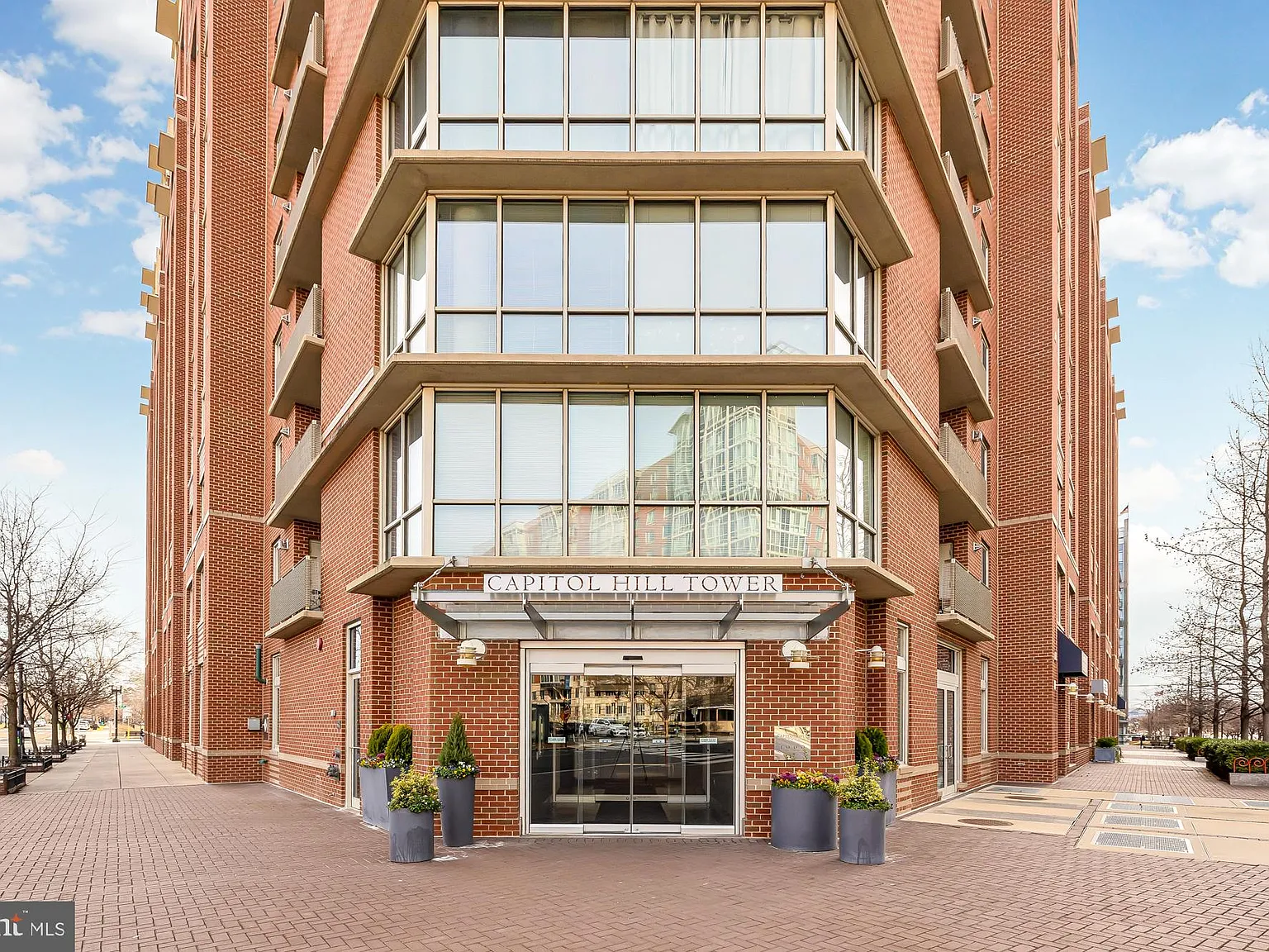 Capitol Hill Tower Cooperative — Photo 3