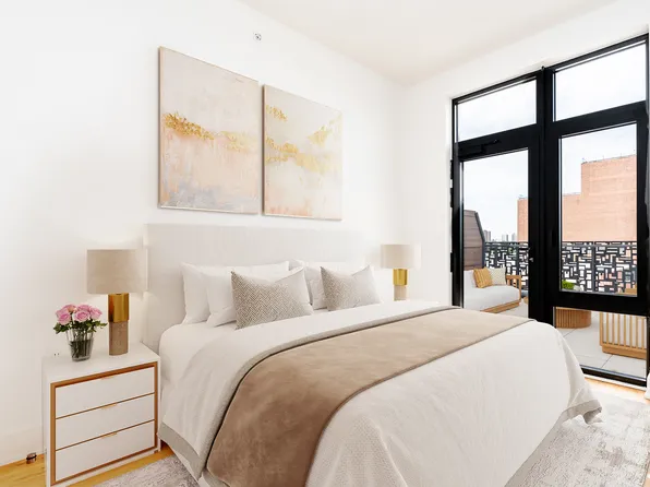 2-24 26th Avenue image 7 of 23