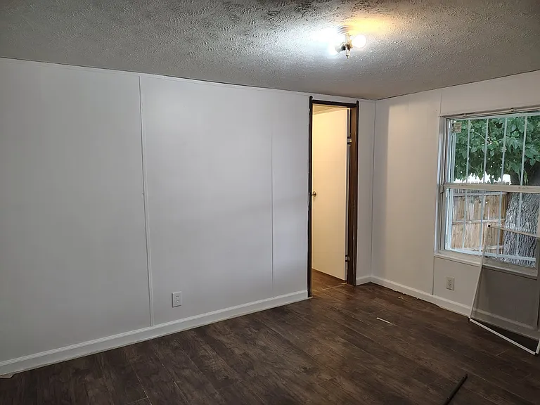 1143 Gatewood Ave SW #C — Photo 6