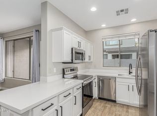 1049 E Julian Dr, Gilbert, AZ 85295
