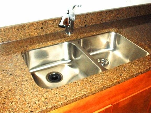 4th image of 2323 Locust St APT 310