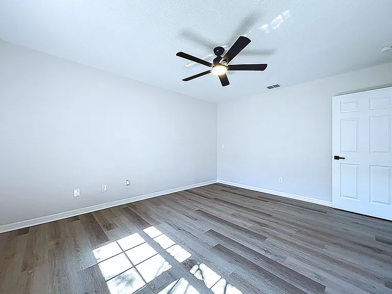 2881 Hammock Dr — Photo 5