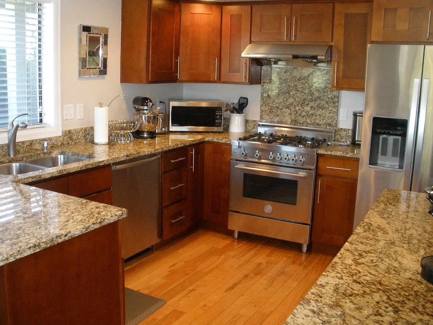 North Queen Anne House — Photo 3