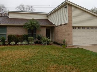 15915 Windom Dr, Webster, TX 77598