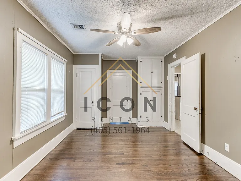 4802 N College Ave — Photo 12