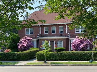 214 Commonwealth Ave RM 1, Chestnut Hill, MA 02467