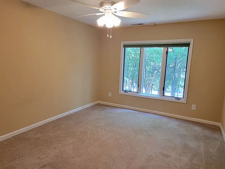 207 Mountain Ridge Dr SE — Photo 10