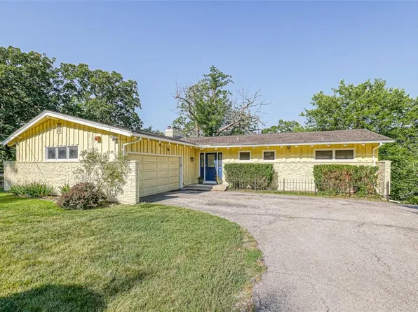 2101 Red Bridge Ter, Kansas City, MO 64131