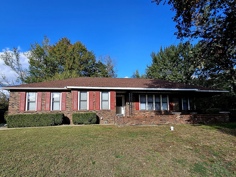 1st image of 1921 Carolina Pl