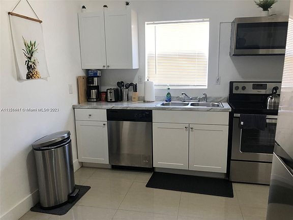 5th image of 127 SW 7th Ave