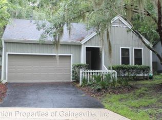 4528 SW 83rd Dr, Gainesville, FL 32608