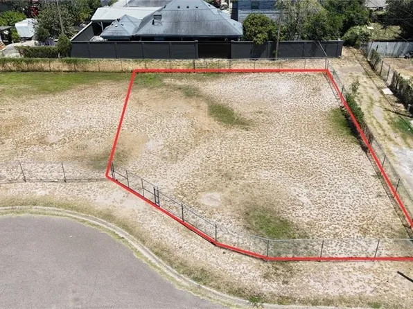 1810 Yolanda St, Mission, TX 78572