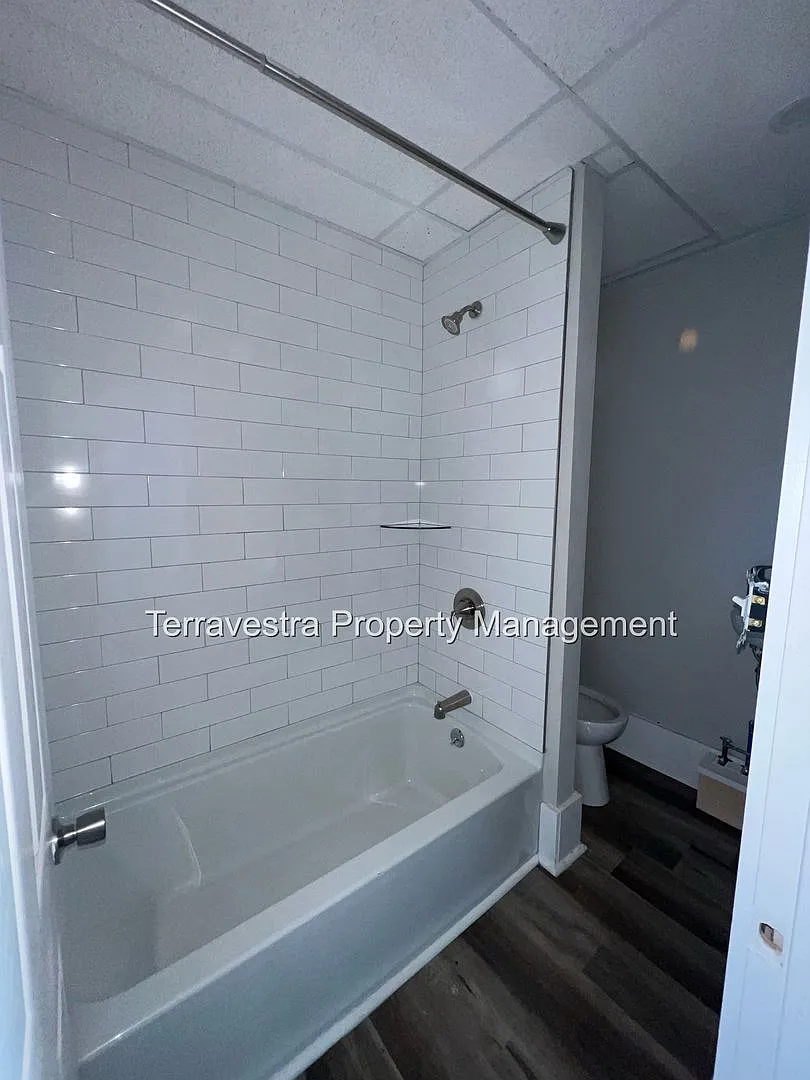 118 N 2nd Street — Photo 3