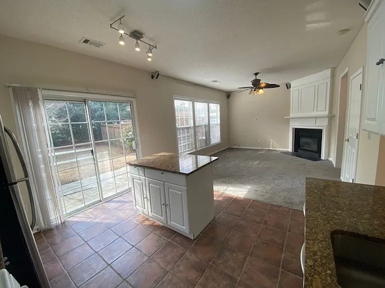 5463 Medlock Corners Dr — Photo 17