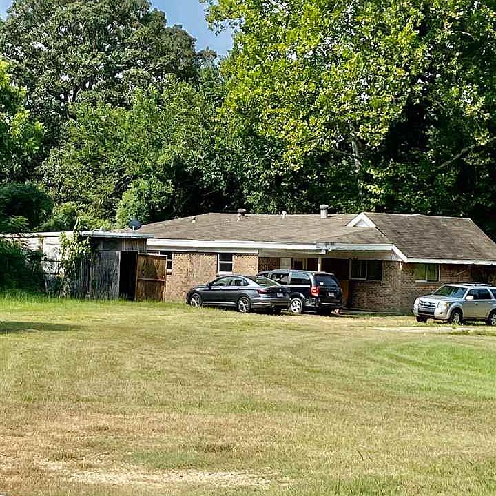 2nd image of 1301 S State Line Ave #1303
