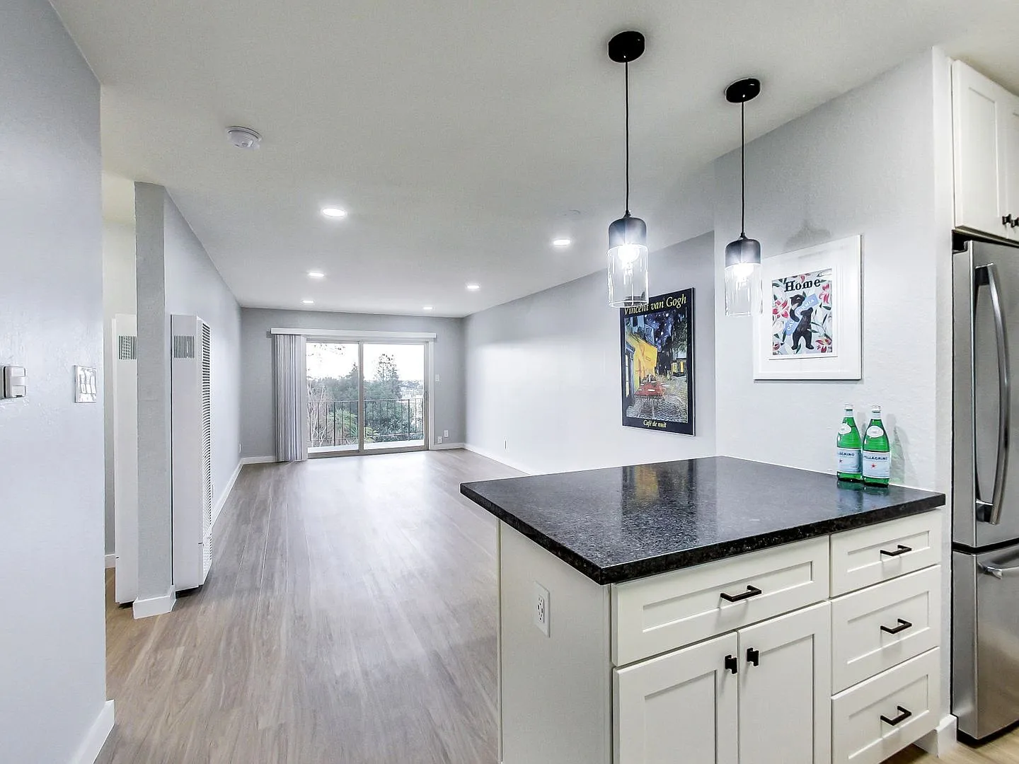 281 MACARTHUR Blvd — Photo 2