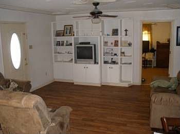 5th image of 1612 N Bowie