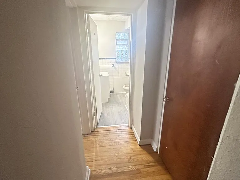 596 Lowell Ave — Photo 36