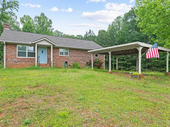 2413 Antioch Church Rd, Mount Airy, GA 30563