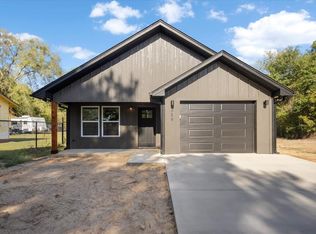329 4th Ave, Kilgore, TX 75662