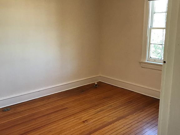 5th image of 307 N Arthur Ashe Blvd APT 10