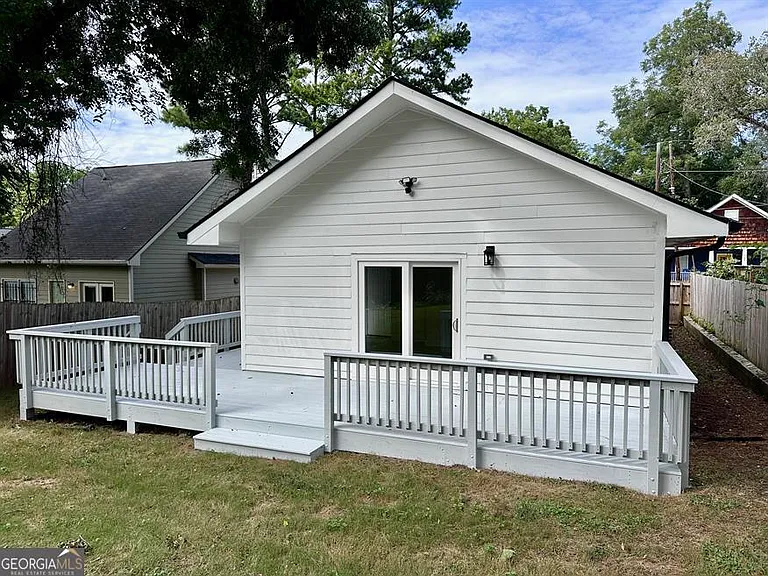 942 Parsons St SW — Photo 24