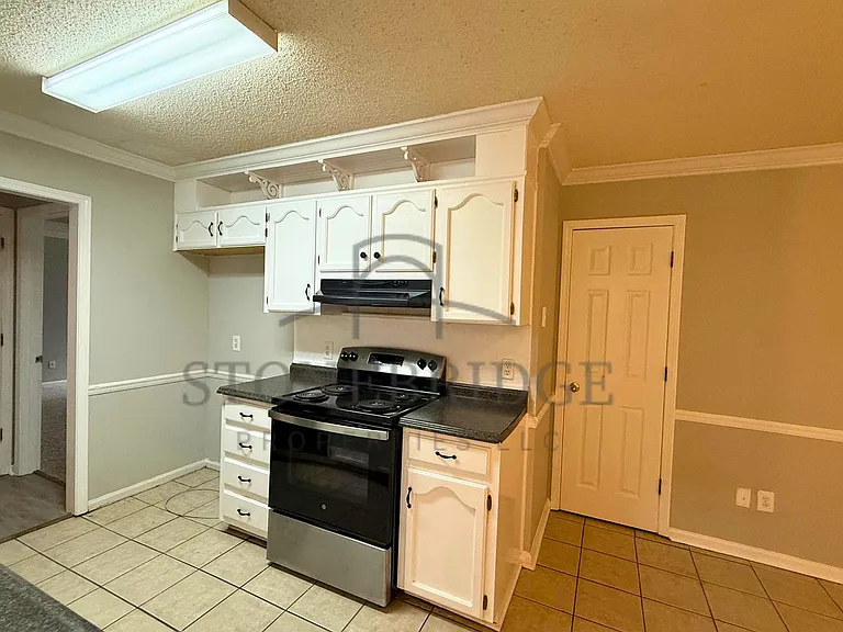 1425 Timber Cir — Photo 8
