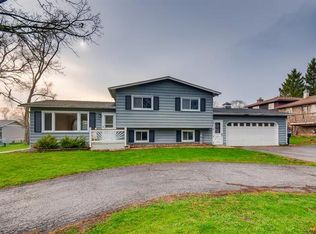 7413 Barry Ave, Spring Grove, IL 60081