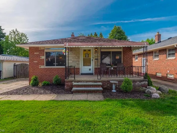 3465 Carrmunn Ave, Cleveland, OH 44111