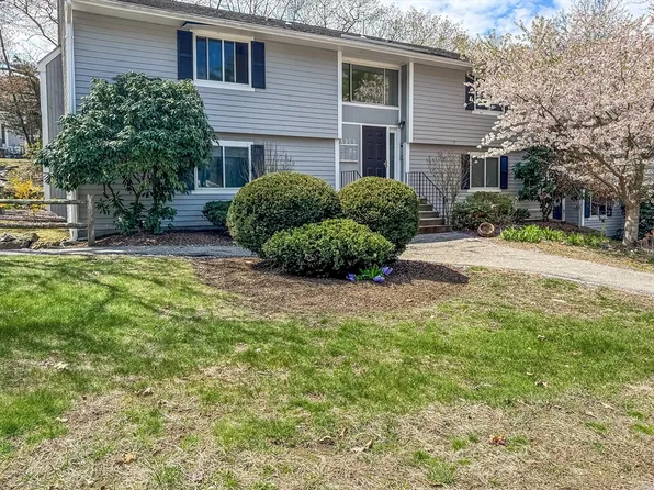 10 Beals Cove Rd APT C, Hingham, MA 02043