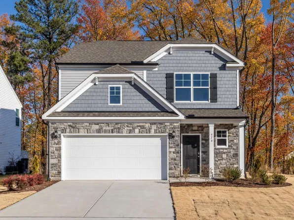 576 Highview Dr, Benson, NC 27504