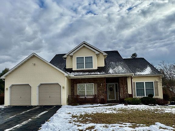 2nd image of 206 S Rosewood Ct