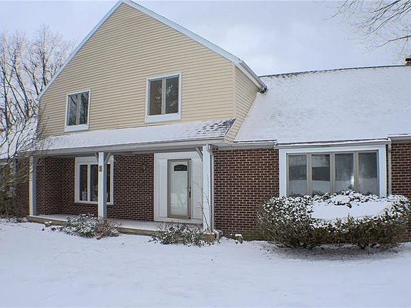 3rd image of 2 Briggsboro Ln