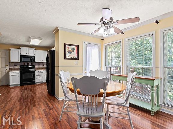 5th image of 205 Grayland Ct