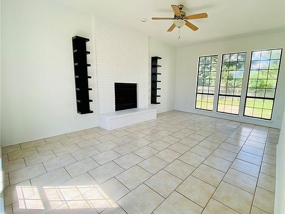 2nd image of 118 Zarley Dr