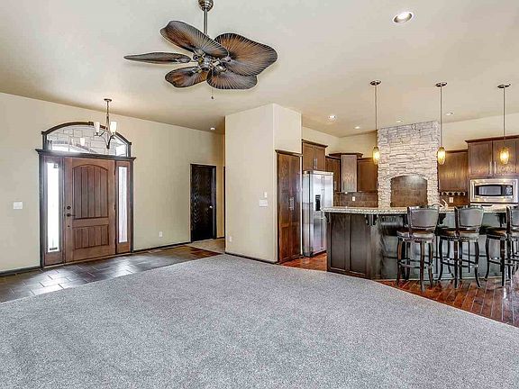 4th image of 1024 N Beau Jardin Cir