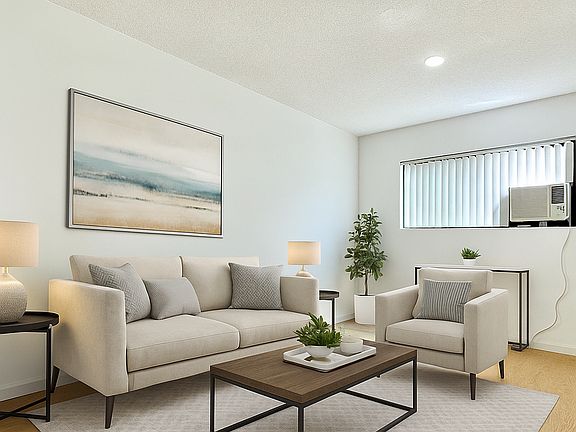 4th image of 6561 Fulton Ave #13