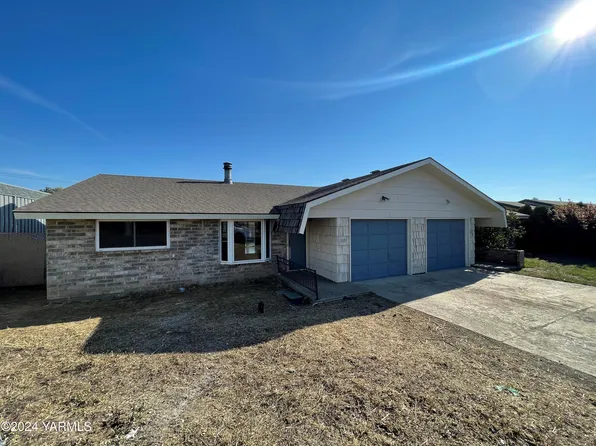 109 N 49th Ave, Yakima, WA 98908