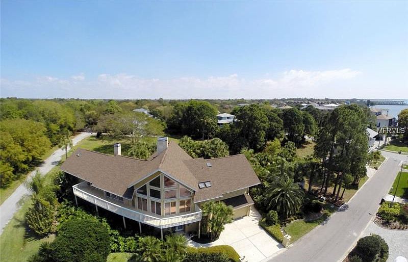 1st image of 502 Seaview Dr