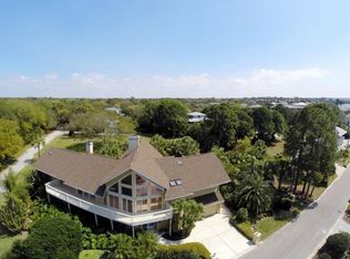 502 Seaview Dr, Tarpon Springs, FL 34689