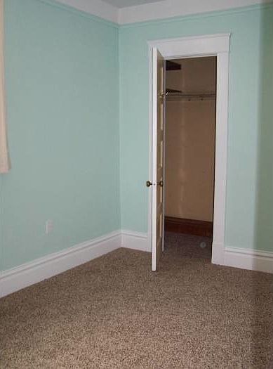 2nd image of 112 1/2 E Spring St APT M
