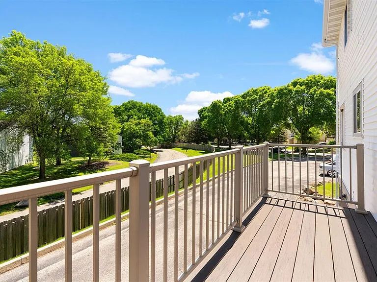 6816 Park Ridge Dr — Photo 9